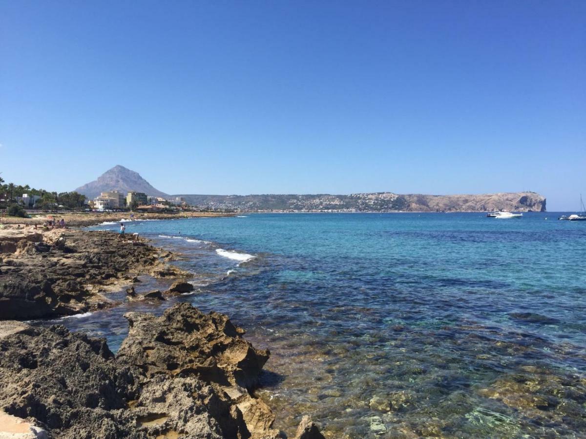ACOGEDOR Y PRECIOSO ÁTICO EN JAVEA Primera línea playa Bagian luar foto